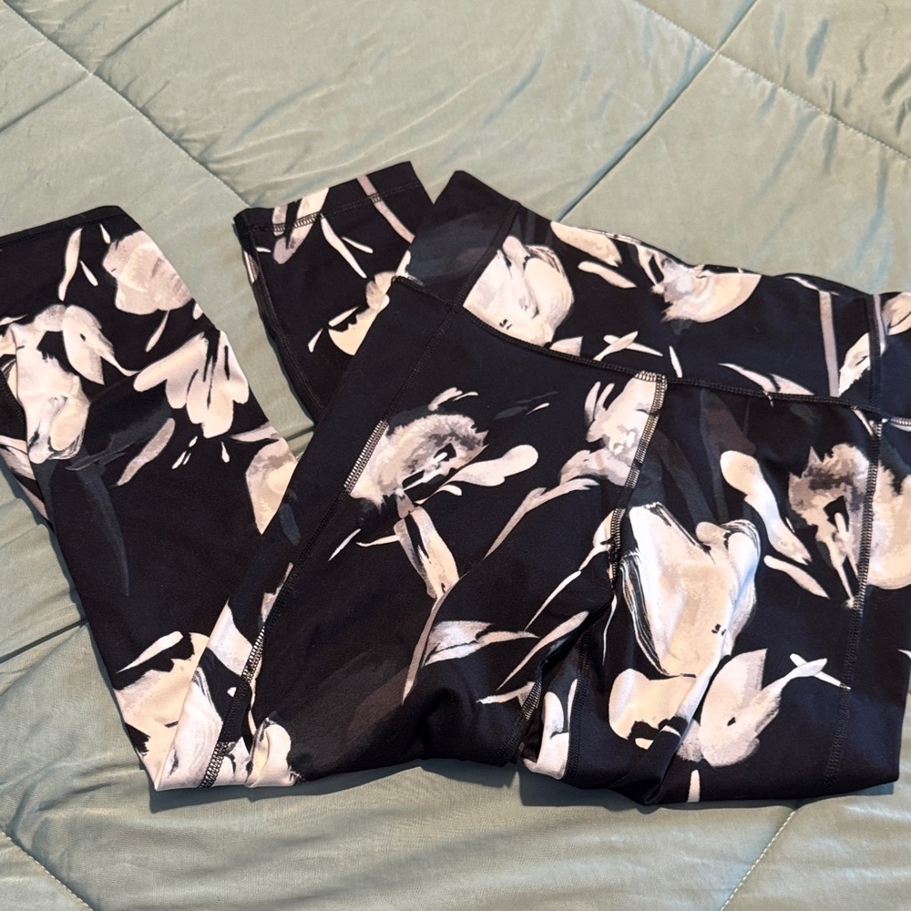 All in Motion Charcoal and Ebony Leggings